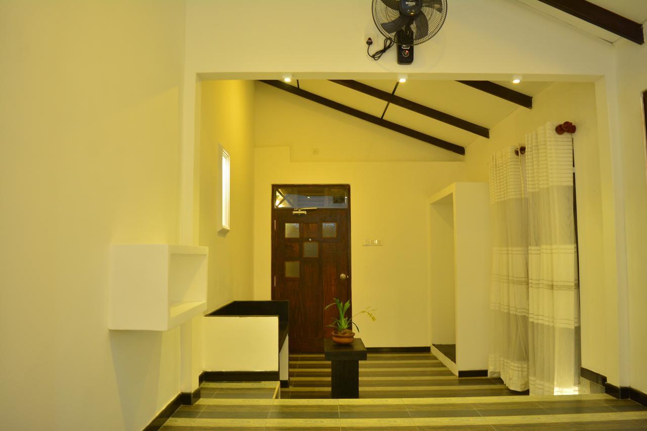 Midigama Holiday Inn Экстерьер фото