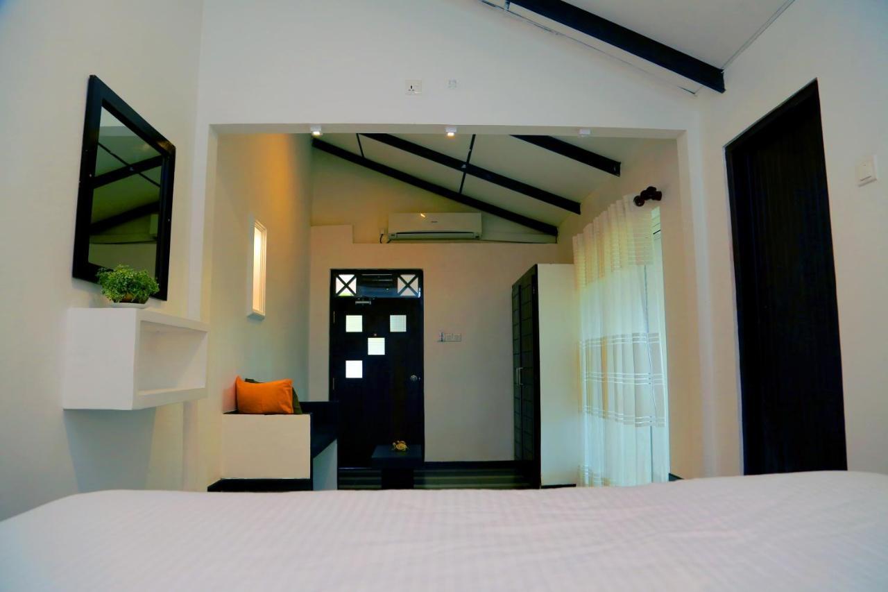 Midigama Holiday Inn Экстерьер фото